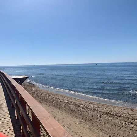 Apartment Lovely Beachfront In Calahonda